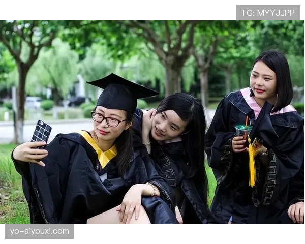 山口茜随便穿条休闲裤，价格比我整年工资还夸张，我彻底服了